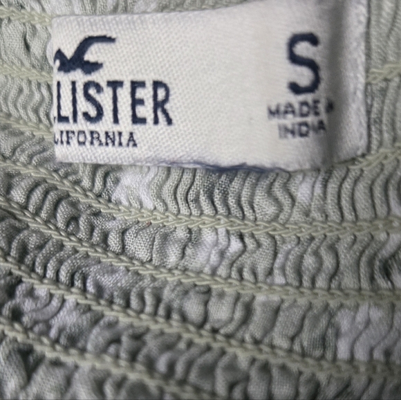 Hollister Floral Green Women's Top - Picture 3 of 4